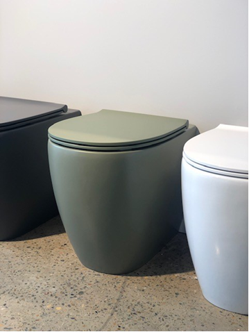 4ALL Senzabrida Floor Mounted Toilet Pan & Soft Close Seat Kit