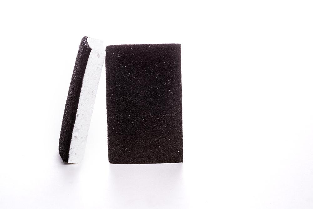 BARKLY BASICS Black and White Scourer Sponge