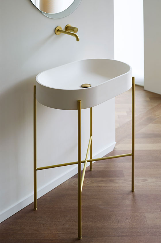 Ex.t Stand Oval Wash Basin - Brass